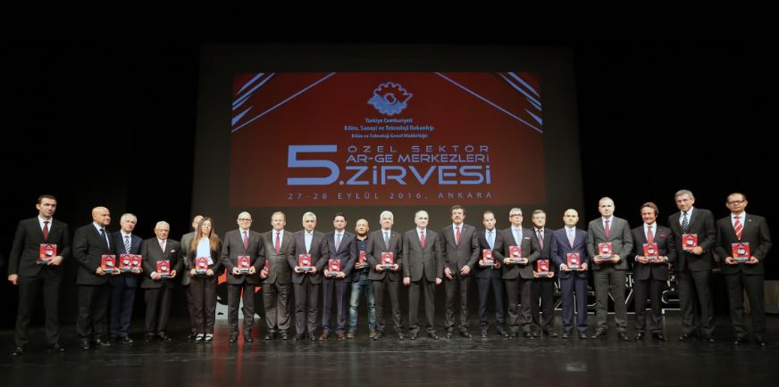 Tofaş 'En Başarılı Ar-Ge Merkezi' seçildi