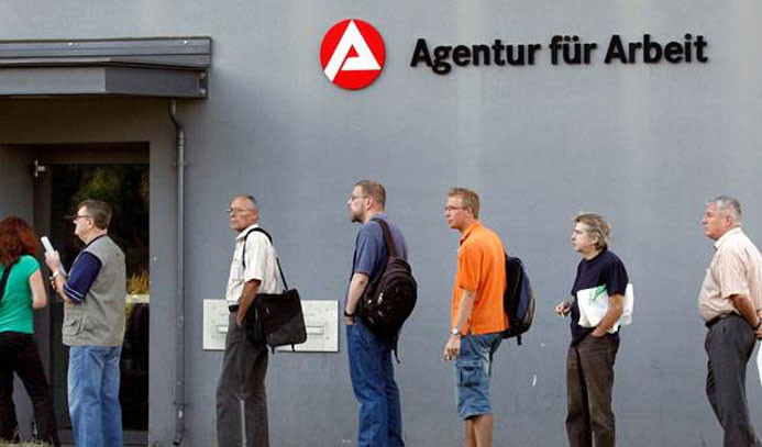 Almanya'da işsizlik rekor seviyede geriledi