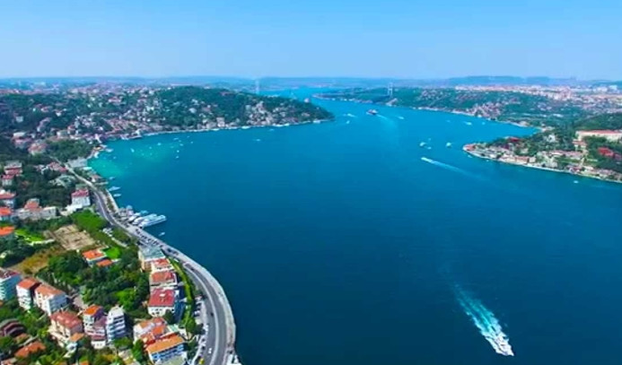 İstanbul Boğazı, gemi trafiğine açıldı