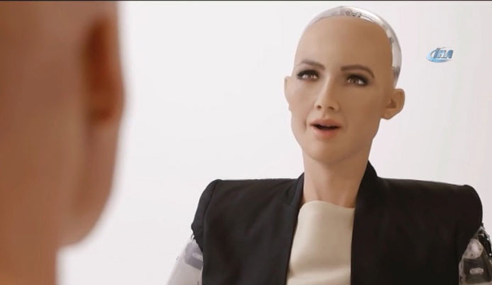Dünyanın ilk robot vatandaşı: Sophia