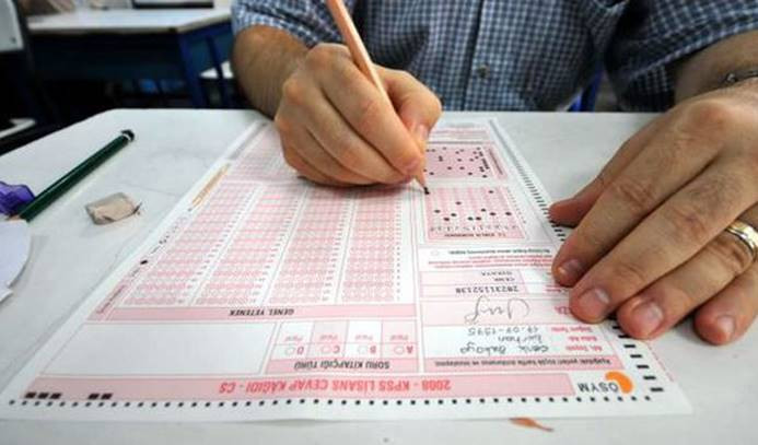 Sınavlara 'referandum' ayarı