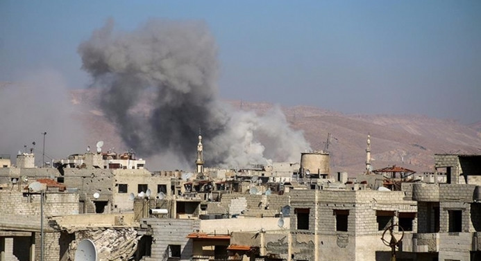 İdlib'de yerleşim yerine füze düştü