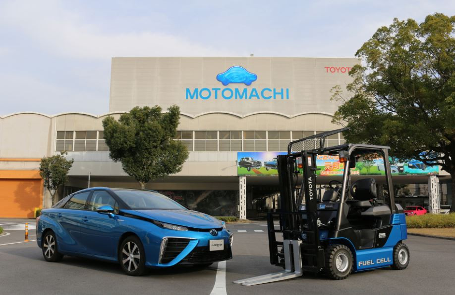 Toyota, hidrojenle çalışan forklift kullanmaya başladı