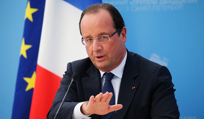 Hollande: Trump'ın baskısı kabul edilemez