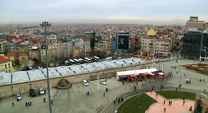 Taksim'de camiye onay