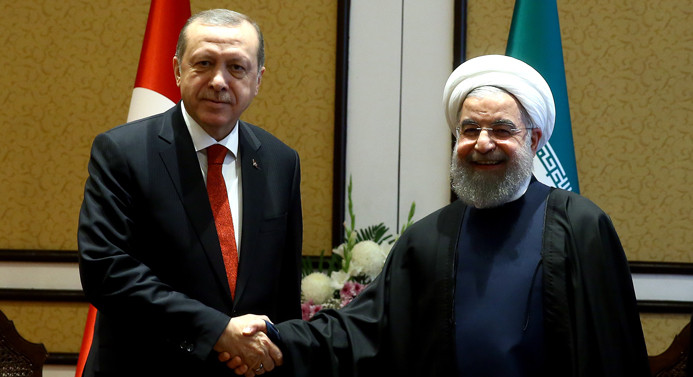 Cumhurbaşkanı Erdoğan, Ruhani'yle görüştü