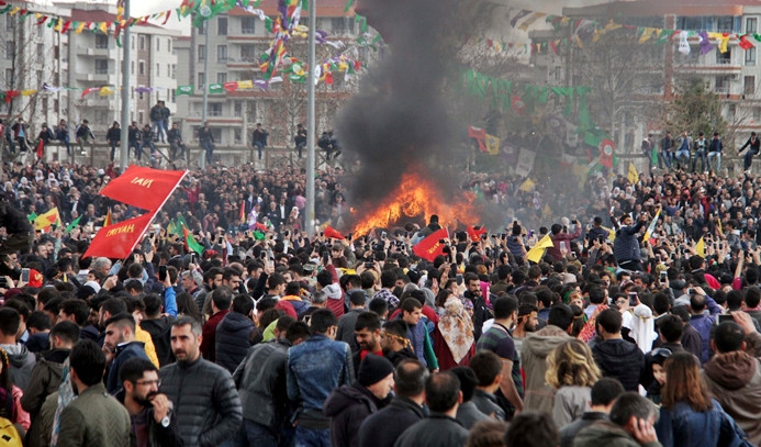 Diyarbakır'da Nevruz kutlandı