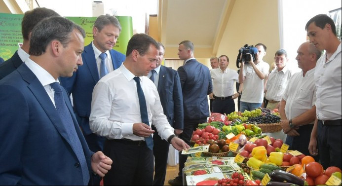 'Tarım sektörü için 215 milyar ruble ayrılmalı'
