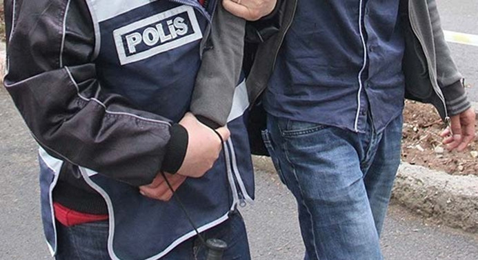 İzmir'de 129 gözaltı