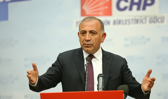 Gürsel Tekin, Berberoğlu'nu ziyaret etti