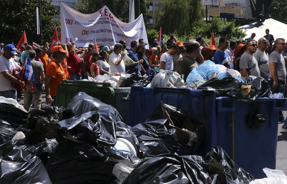 Yunanistan'da 'çöp krizi' büyüyor