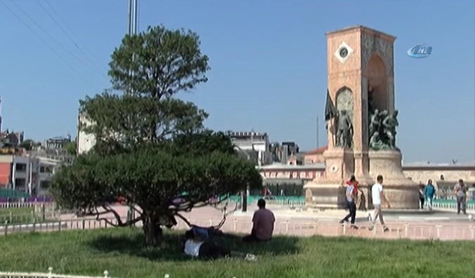 İstanbul'da kavurucu sıcaklar vatandaşları bunalttı