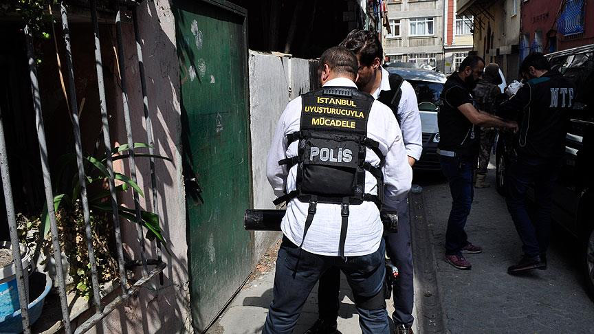 İstanbul'daki uyuşturucu baskınında 10 tutuklama