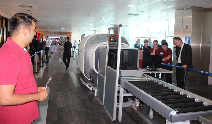 Atatürk Havalimanı'nda tablet yasağını aşmak için ilk adım