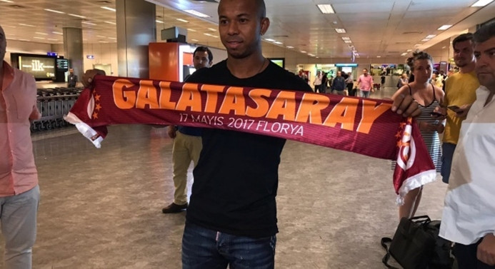 Galatasaray’ın yeni transferi Mariano İstanbul’da