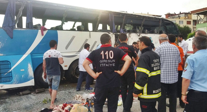 Giresun'da trafik kazası: 38 yaralı