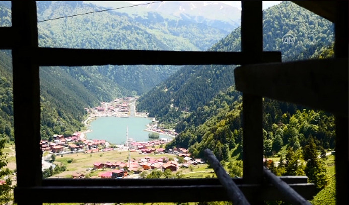 Arap turistlerin tercihi Uzungöl