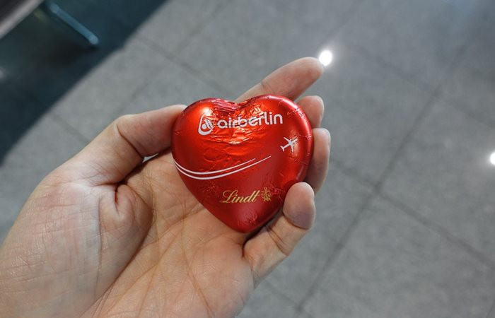 Air Berlin'in çikolataları satışa çıkarıldı