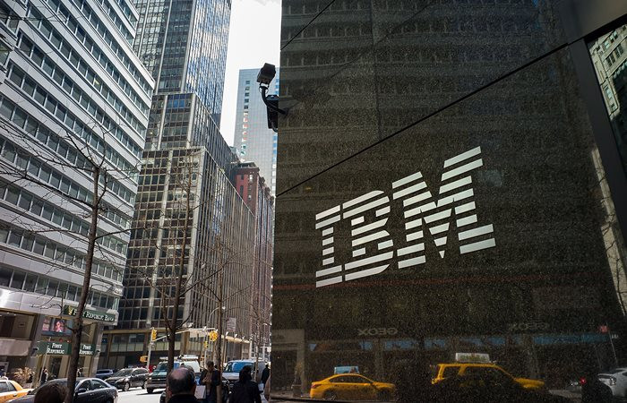 IBM, 22 çeyrek sonra gelir artırdı