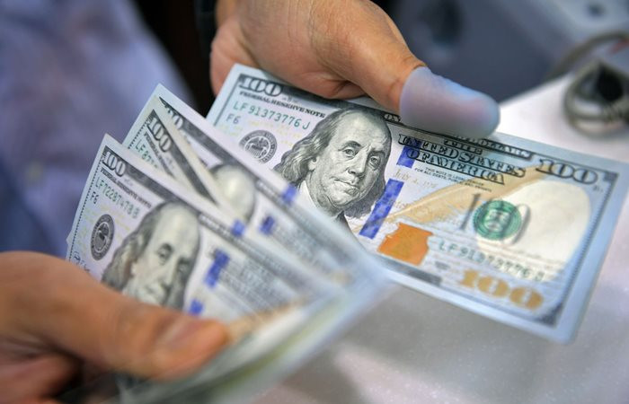 Dolar/TL jeopolitik risklerle yukarı yönlü