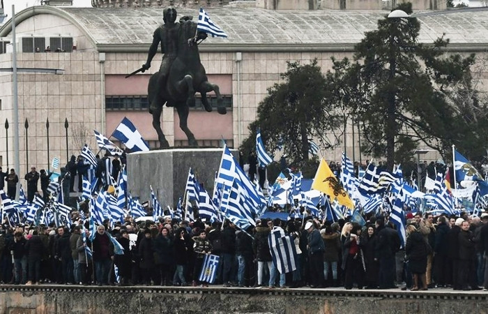 Komşu'da 'Makedonya' isyanı