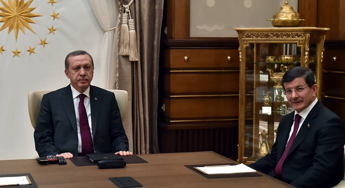 Erdoğan, Davutoğlu ile görüştü