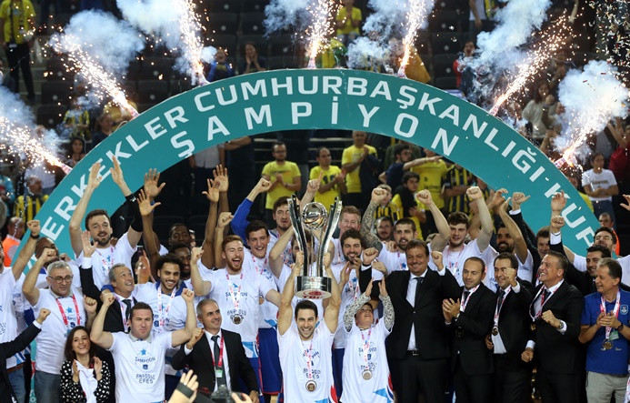 Cumhurbaşkanlığı Kupası'nı Anadolu Efes kazandı