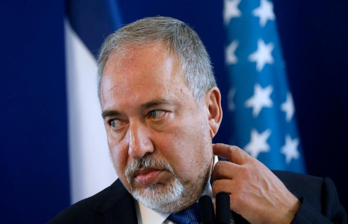 İsrail savunma bakanı ateşkese kızdı, istifa etti