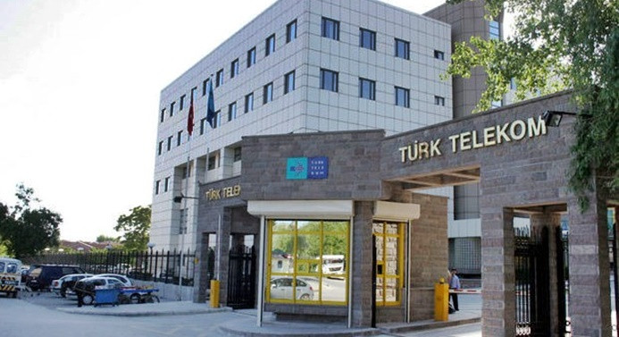 Türk Telekom Yönetim Kurulu'nda 3 istifa