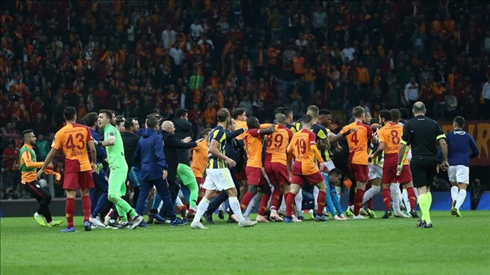 Galatasaray-Fenerbahçe derbisi cezaları onandı