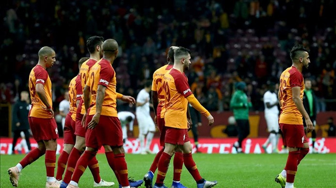 Galatasaray son 5 maçta 9 puan kaybetti