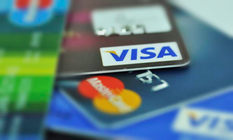 Kredi kartlarının bakiyesi 130 milyara çıktı