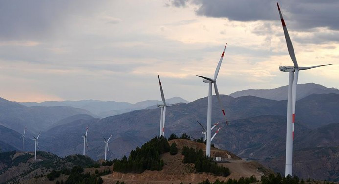 Enerjinin 1 milyar dolarlık rüzgarı "yüksekten" esecek