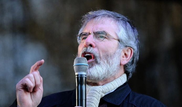 Adams, Sinn Fein partisinin liderliğini bıraktı