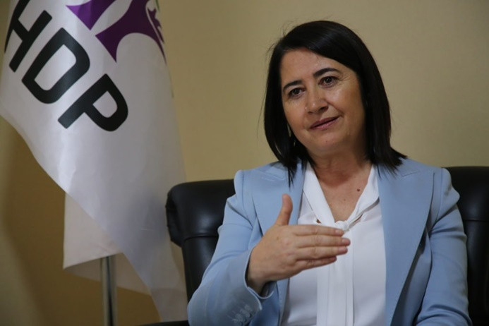 Eski HDP Eş Genel Başkanı gözaltına alındı