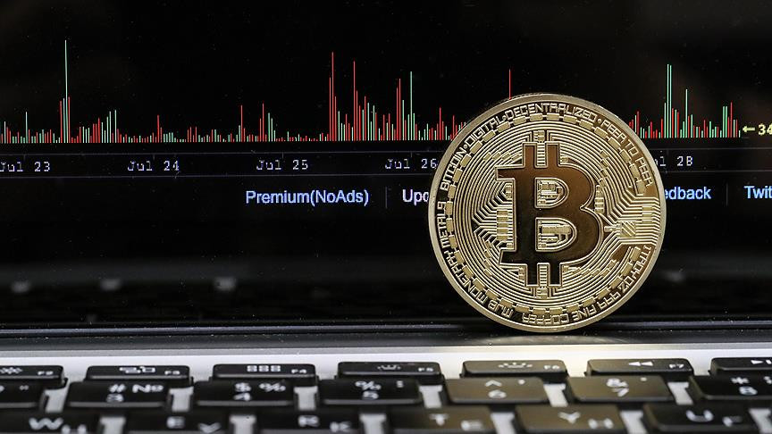 Bitcoin, 8 bin doların altına geriledi