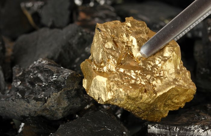 Altın üretimi geriliyor