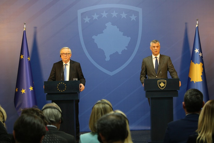 AB'den Kosova'ya vize serbestisi için 'anlaşma' uyarısı