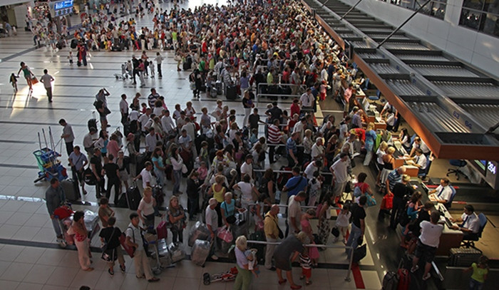 Antalya'ya yurt dışından gelen ziyaretçi sayısı arttı