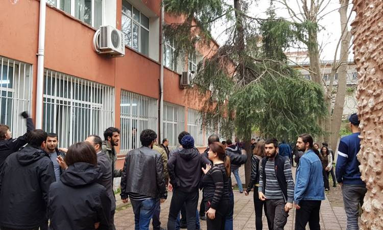 İstanbul Üniversitesi'nde kavga: 3 yaralı, 22 gözaltı