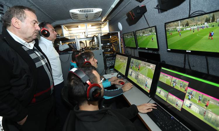 Online VAR test maçları Riva'da yapıldı
