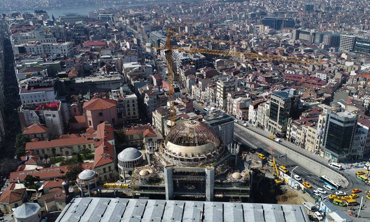 Taksim'deki yeni caminin çalışmaları devam ediyor