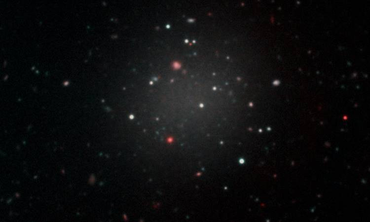 Karanlık maddenin bulunmadığı galaksi keşfedildi