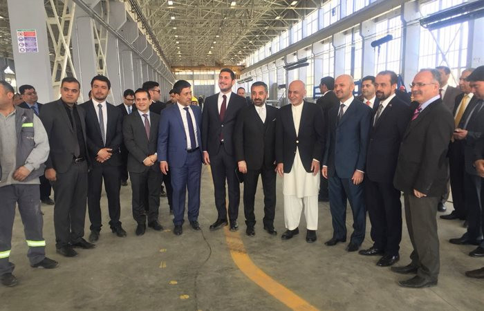 Vefa'nın fabrikası Afganistan'a okul üretecek