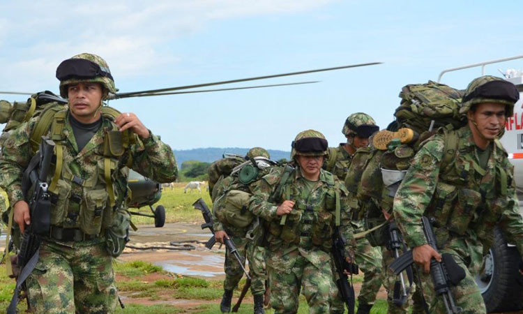 Kolombiya ordusu, ELN hedeflerini bombaladı: 10 ölü