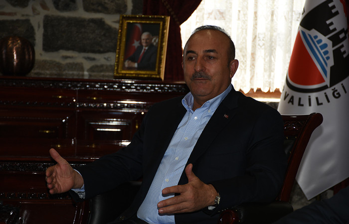 Çavuşoğlu'dan Trump'ın YPG talimatıyla ilgili açıklama