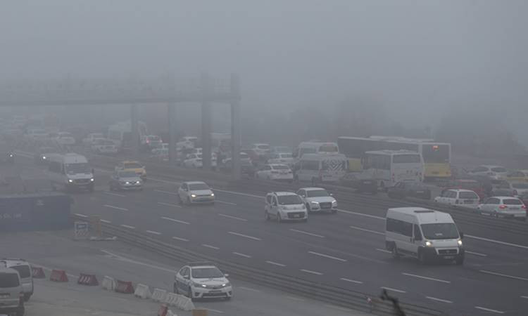 İstanbullu güne sisle başladı
