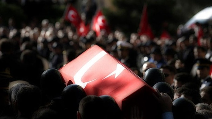 Bitlis’te EYP patladı: 1 asker şehit oldu