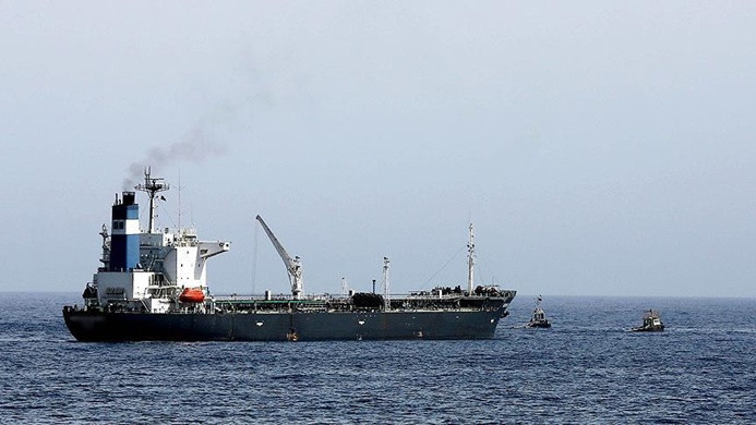 Husiler, S. Arabistan'ın petrol tankerini vurdu