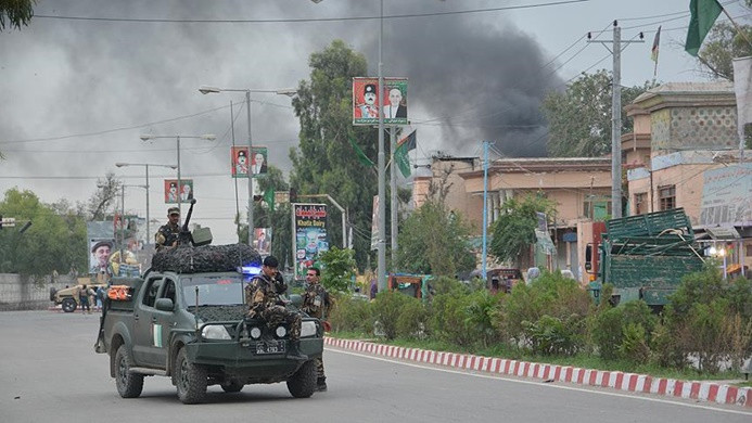 Afganistan'da saldırı: 12 ölü, 36 yaralı